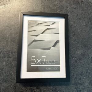 Black 5x7 picture frame